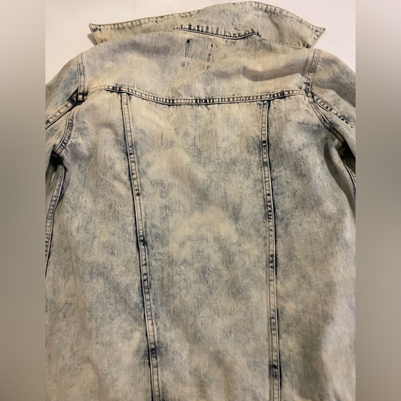 BDG oversized denim jacket, Size M - Picture 9 of 9